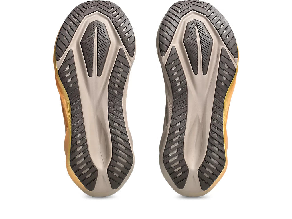 Novablast 5 Luxe Women's: Luxe | Taupe Grey