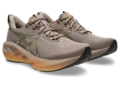 Novablast 5 Luxe Women's: Luxe | Taupe Grey