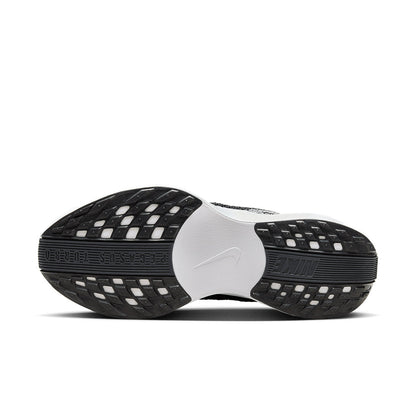 Pegasus Plus Women's: Black I Pure Platinum