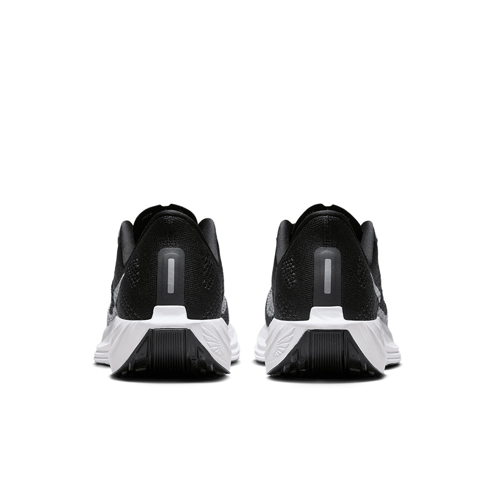 Pegasus Plus Women's: Black I Pure Platinum