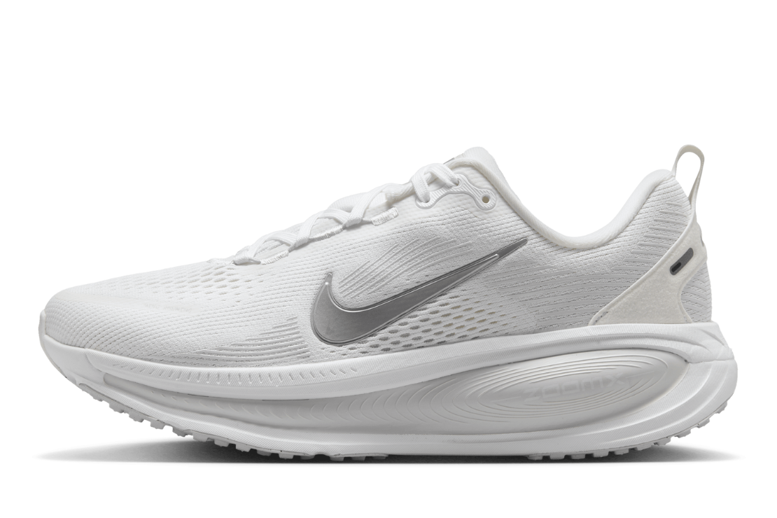 Vomero 18 Women's :White | Metallic Silver Photon Dust