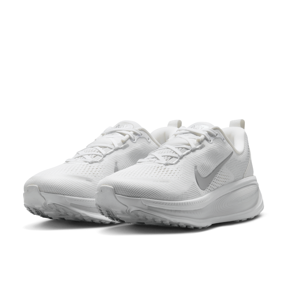 Vomero 18 Women's :White | Metallic Silver Photon Dust
