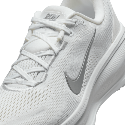 Vomero 18 Women's :White | Metallic Silver Photon Dust