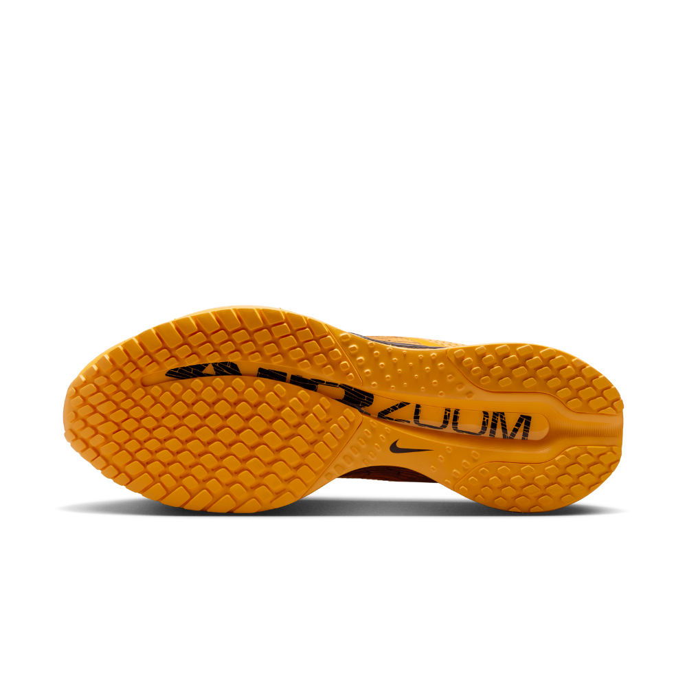 Pegasus Premium LV8 Men's :University Gold | Laser Orange