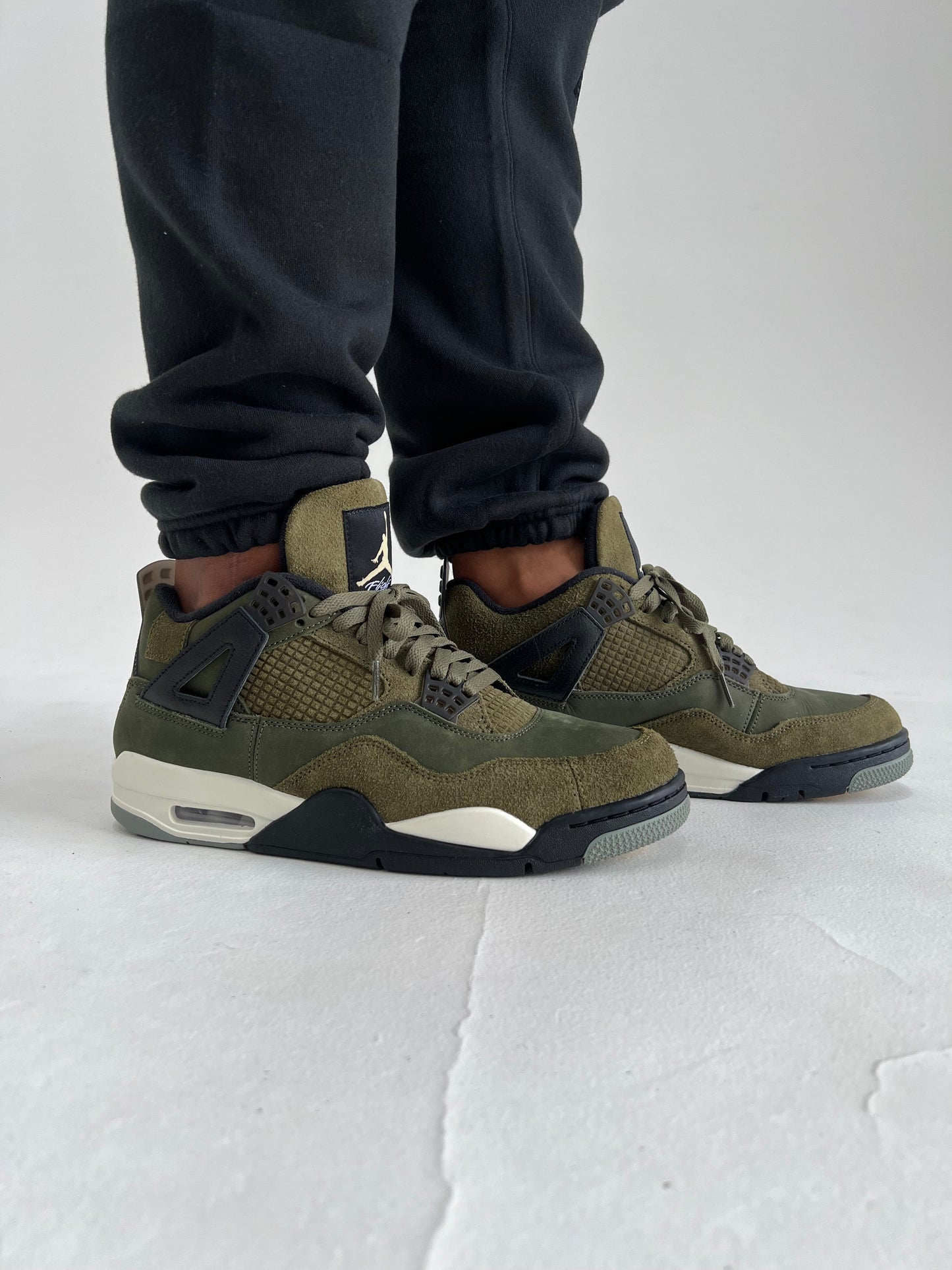 Nike Mens Air Jordan 4 Retro SE Sneakers - 'Craft - Olive'