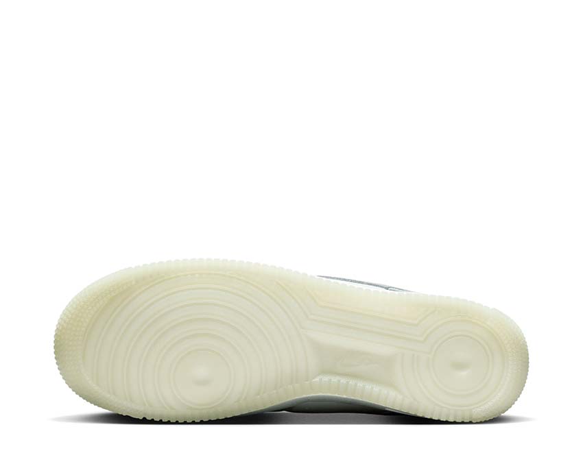Nike Air Force 1 '07 LV8