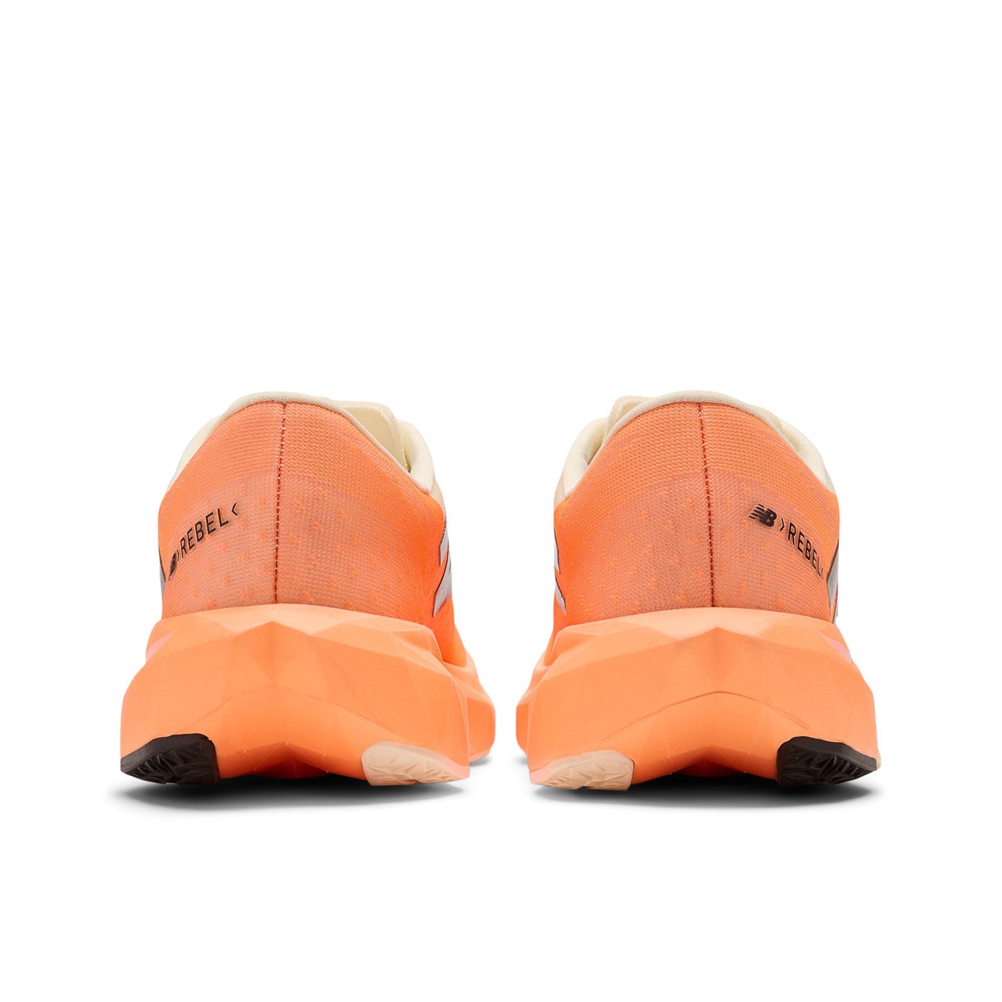 FuelCell Rebel v4 (B) Women's :Hot Mango | Angora